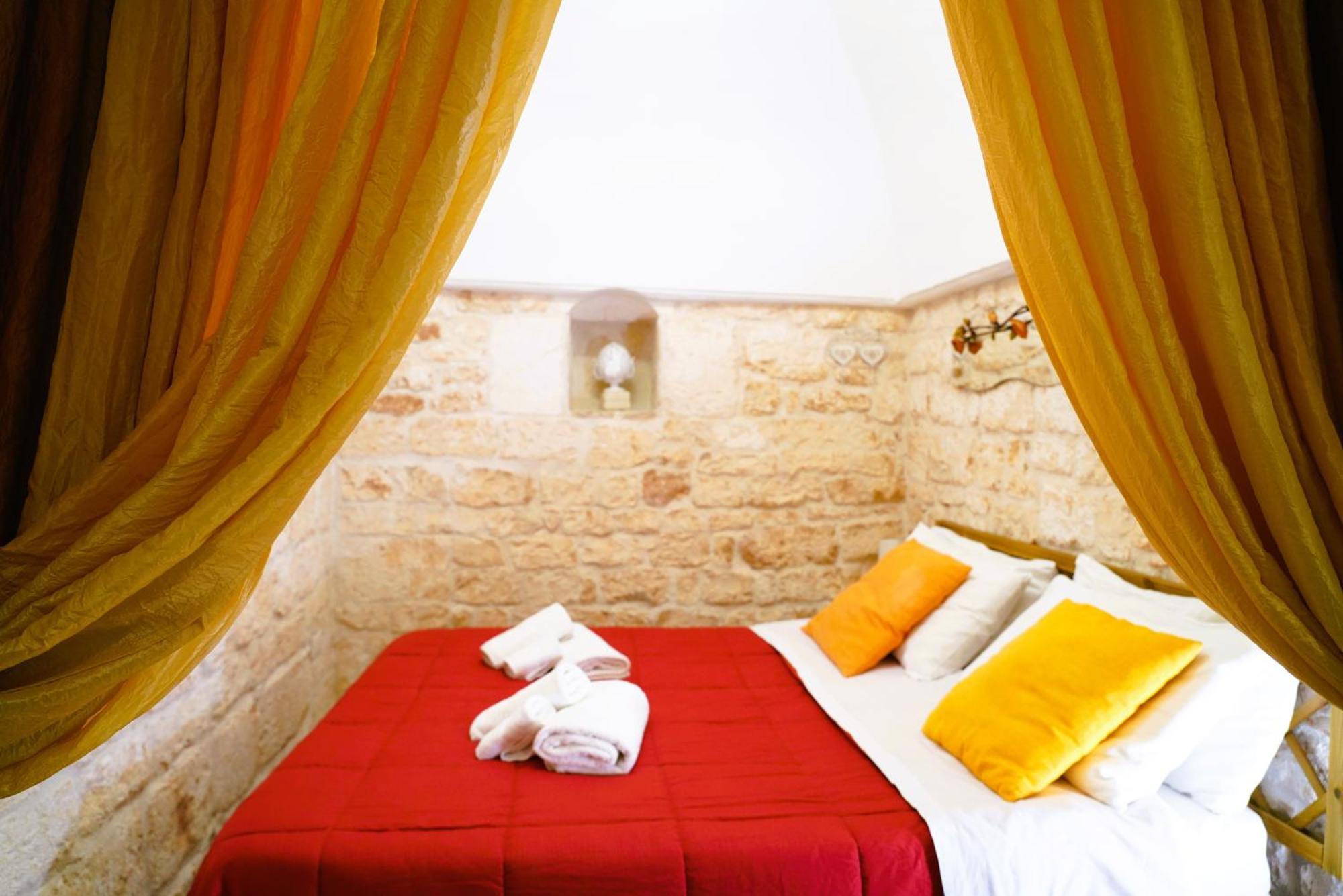 Casa Lythos - Confort Nel Cuore Di Ostuni Villa Buitenkant foto
